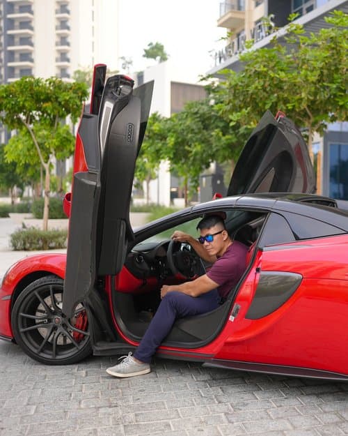 Mike Ke, dating coach for high performers, lifestyle photo